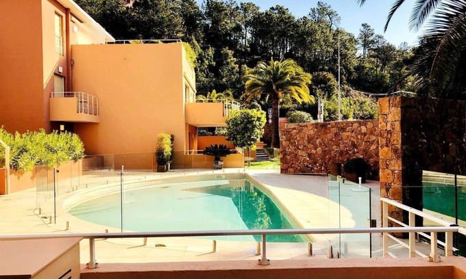 Espero-Pax Apartamento | Elegant 2Bedroom Retreat in Théoule with Swimming Pool Accessnn