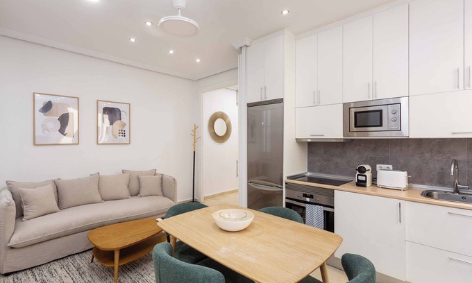 Goya Apartamento | Elegant 2BR/2BA Apartment – Salamanca District