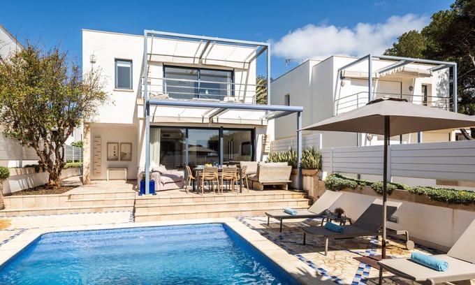 Son Xoriguer Villa | Elegant 3 Bedroom Villa with Private Pool, Just 200m from the Beach Includes A/C & WiFi