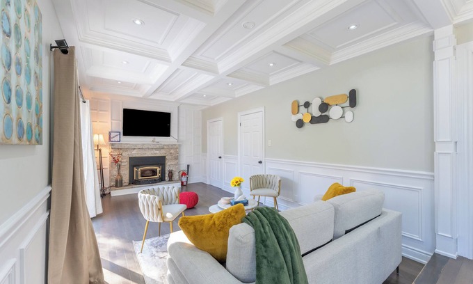 Milton Casa | Elegant 4BR House ~ Comfort ~ Spacious ~ Milton