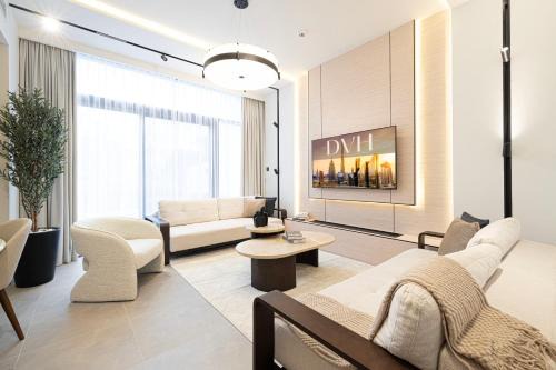 Dubai Villa | Elegant 4BR Villa, Bali Pool Retreat, Ruba, A Ranches 3
