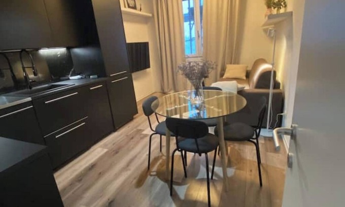 Certosa Apartamento | Elegant 80sqm near Sempione