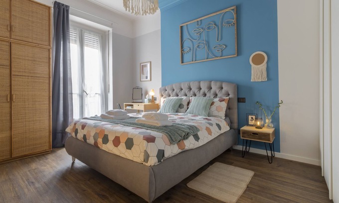 Parella Apartamento | Elegant and functional suite convenient to the city center accessorized with everything