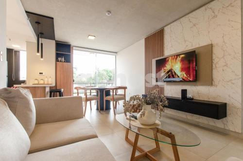 Asuncion Apartamento | Elegant Apartment Steps From Villa Morra