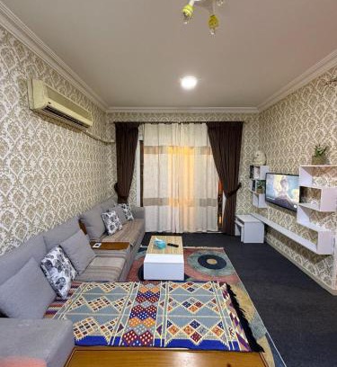 Sheikh Zayed City Apartamento | Elegant apartment with garden