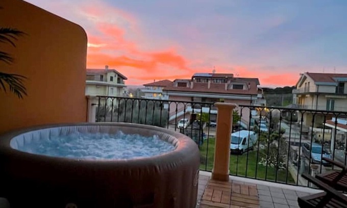 Silvi Marina Apartamento | ⭑ ⭑ ⭑ ⭑ Elegant apartment with whirlpool and gymnasium