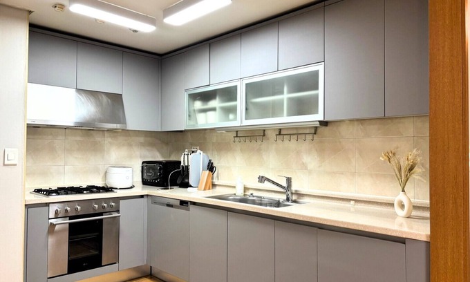 Yeoksam Apartamento | Elegant APT 3Bdr 2Bath Gangnam Stn 2Min