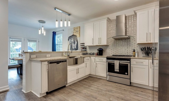 Sylvan Hills Casa | Elegant Atlanta Home - Self Check-in