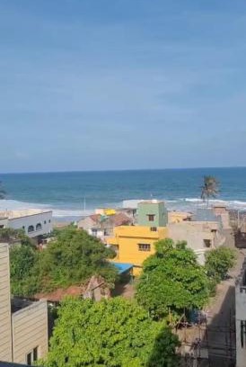 Bheemili Apartamento | Elegant beach view flat