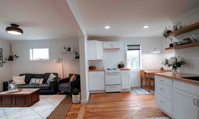 Orrville Casa | Elegant Boho apartment in downtown Orrville
