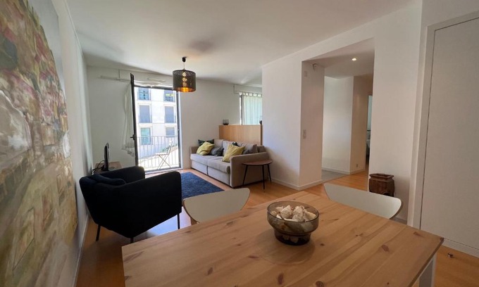 Mouraria Apartamento | Elegant Castle View