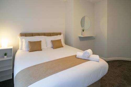 Chinatown Apartamento | Elegant City Base in Liverpool - Cozy 1-Bed for Business & Relaxation