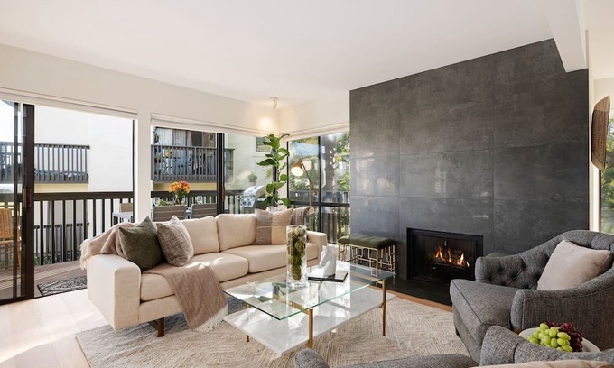 Toro Canyon Condominio | Elegant Condo in Exclusive Polo Field Complex with Desk & Fireplace!