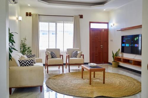 Kunduchi Apartamento | Elegant Dar Suburb Hideaway