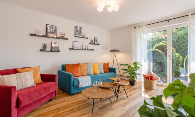 Daun Apartamento | Elegant Eifel Studio I Hiking I Kitchen I Terrace
