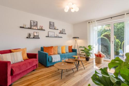 Daun Apartamento | Elegant Eifel Studio I Hiking I Kitchen I Terrace