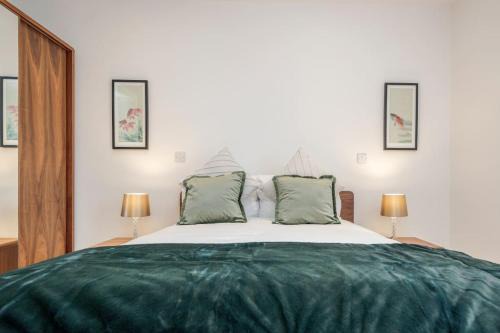 Epsom Apartamento | Elegant Epsom Modern Apartment