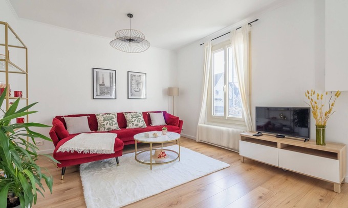 Soisy-sous-Montmorency Casa | Elegant Paris 2024