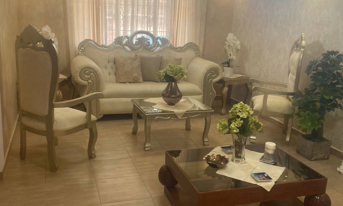 Tropical del Este Apartamento | Elegant furnished house just minutes from the sea