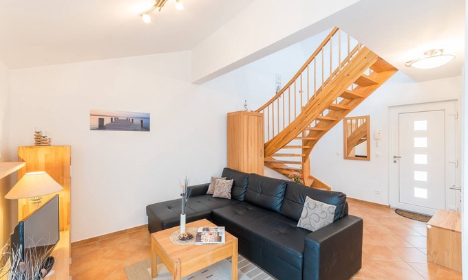 Rugen Island Apartamento | Elegant gallery apartment with south-facing balcony, just a few meters from the beach