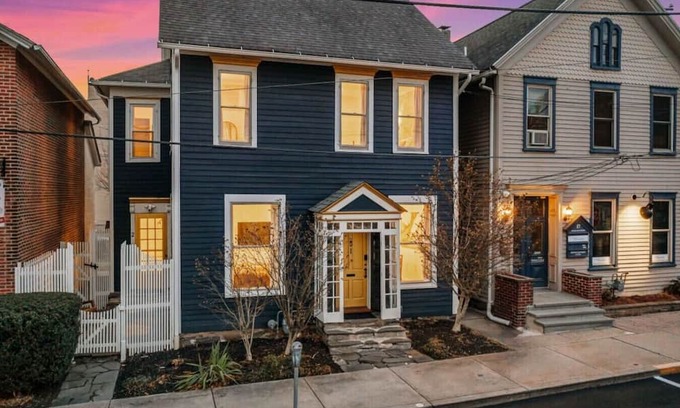Stroudsburg Casa | Elegant Historic Home in Downtown Stroudsburg