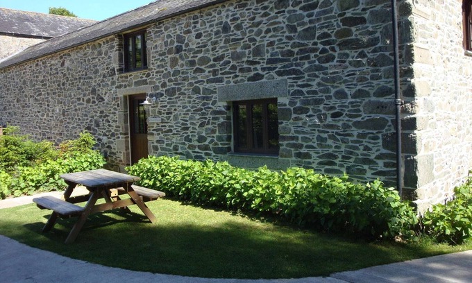 Tavistock Casa | Elegant Holiday Home in Tavistock With Garden, Barbecue, Fireplace
