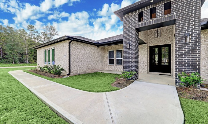 Hull Casa | Elegant home Among the Trees