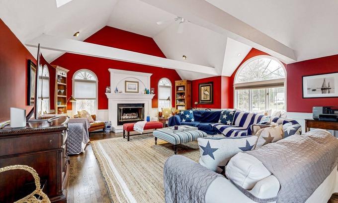 Sandwich Casa | Elegant home with backyard pool & firepit - near beaches, shopping, & golf