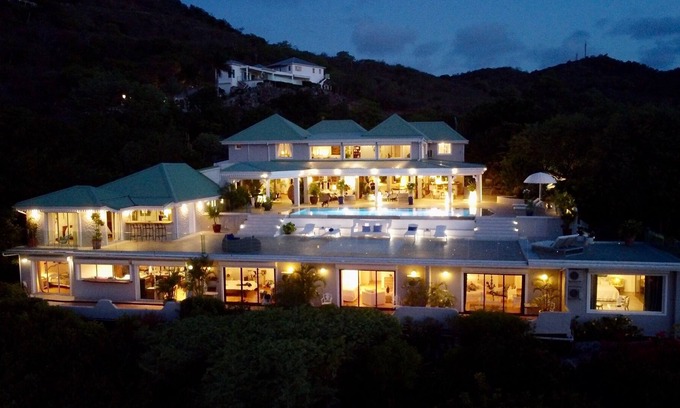 Anse Marcel Villa | Spacious room at Amazing Villa - Villa privilege