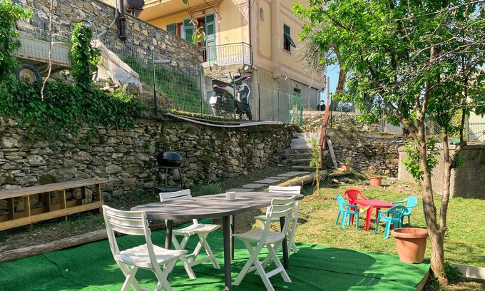 Avegno Apartamento | Elegant house with private outdoor jacuzzi, 10 minutes from the sea