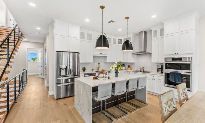 Indialantic By The Sea Casa | Elegant Indialantic Townhome Retreat W/ Private Balconies, Patio & BBQ Grill!