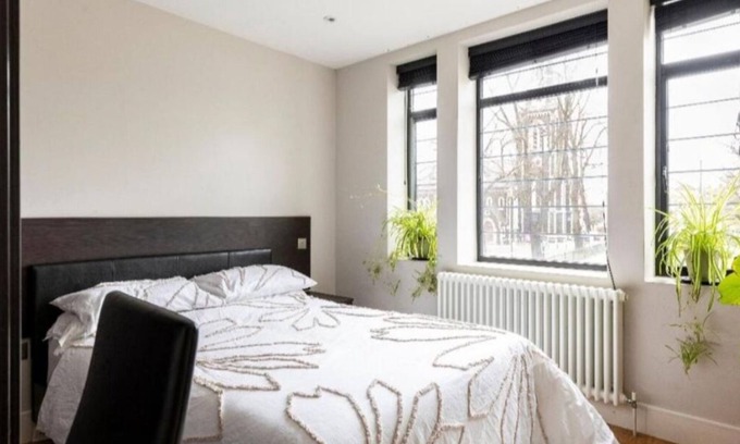 Chiswick Apartamento | Elegant London Escape — 2BR Apartment with Breakfast & Daily Cleaning