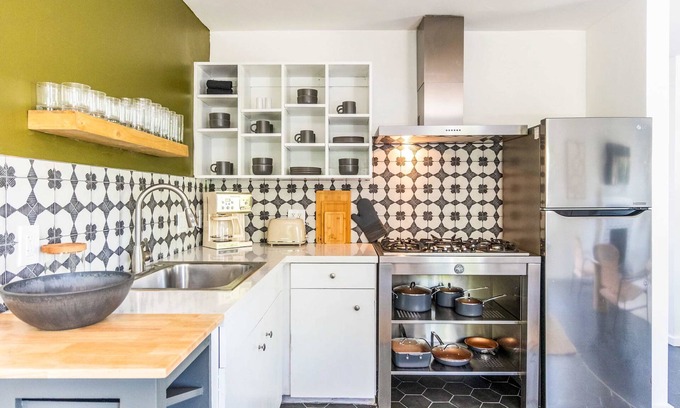 Bixby North Casa | Elegant Long Beach Getaway - 2 Units & Patio