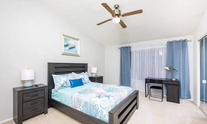 New Tampa Casa | Elegant Long Stay-KING Bed-POOL-Wifi-Tampa Palms-Moffitt-Gated-HK2