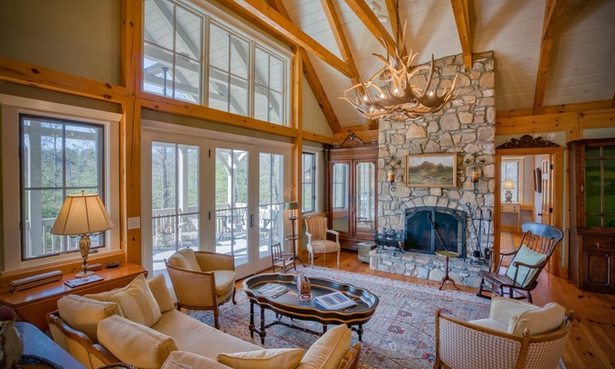 Mill Spring Cabina | Mountain Dream: la casa de tus sue��os en las estribaciones de Carolina del Norte