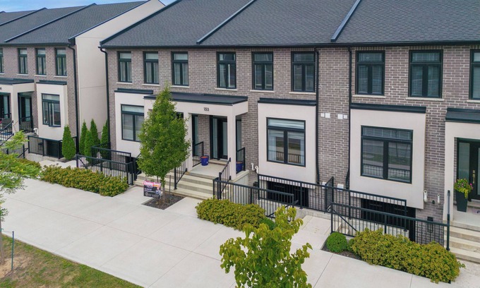 Pelham Casa | Elegant, Peaceful Retreat near Niagara Falls