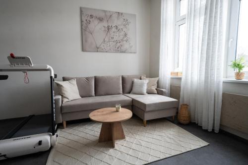 Hlubocepy Apartamento | Elegant Riverside Apartment with Breathtaking Rock Views
