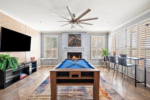 Central Scottsdale Casa | Elegant Scottsdale Desert Retreat with Private Pool, Hot Tub, Game Room, and Family-Friendly Amenities