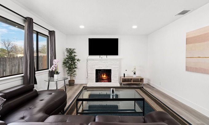 Citrus Heights Casa | ELEGANT SPACIOUS 3 BED/2BATHS HOUSE IN SUBURB SAC
