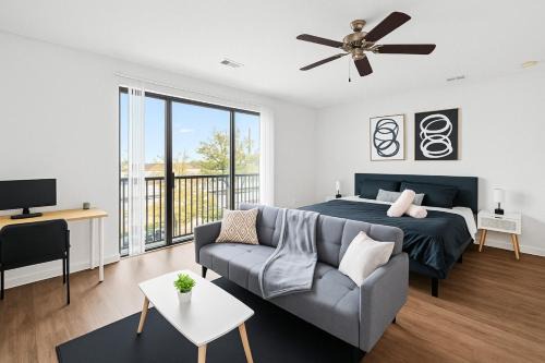 Five Points South Apartamento | Elegant Studio Near Bars, Dining and UAB