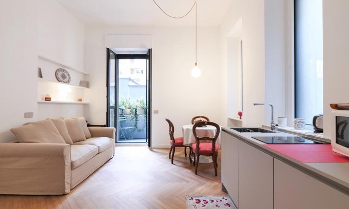 Porta Nuova Apartamento | Elegant Suite in Repubblica Brera