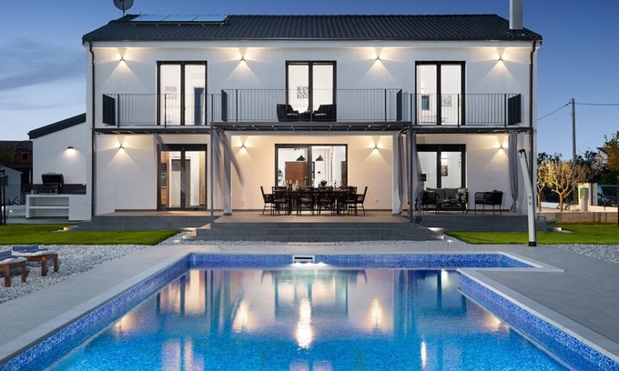 Kavran Villa | Villa Dolce Bacio / Modern Villa Dolce Bacio in Kavran, Istria