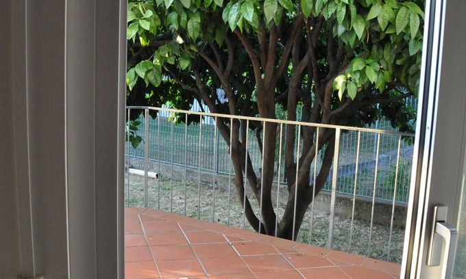 Massa Villa | Elegante villa con jardín a solo 3.9 km del mar