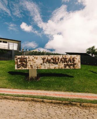 Rancho Queimado Casa | Elegante bangalô de campo 2 - Taquaras Huts