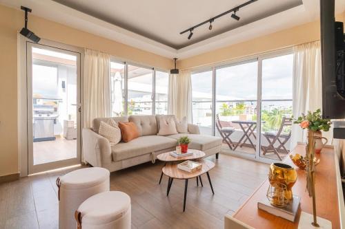 Ensanche Ozama Apartamento | Elegante y versátil apartamento en Ensanche Ozama SDE