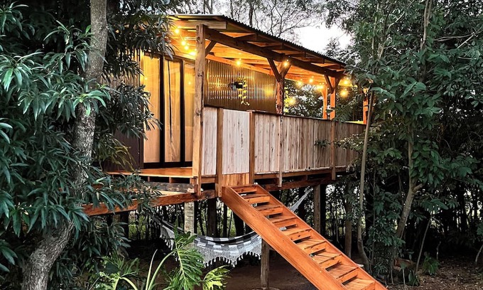 Quatro Pontes Cabina | Elevated Refuge