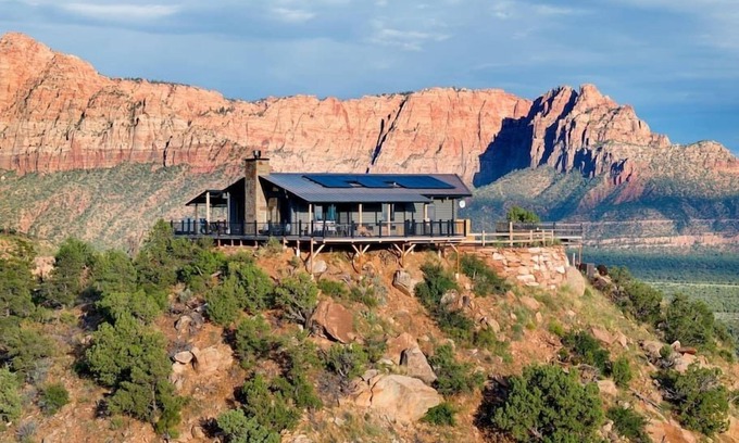 Apple Valley Cabina | Elevation 40 Zion Sum