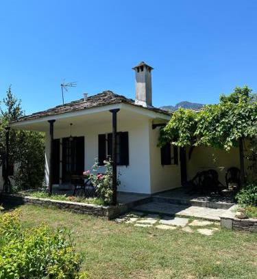 Golden Beach Casa | Elgi Cottage