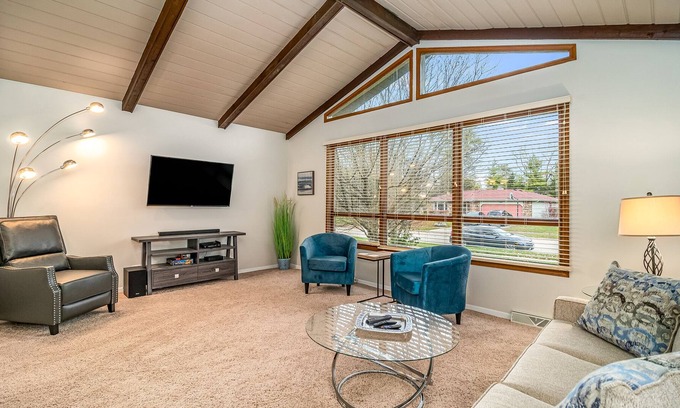 Elgin Casa | Elgin Rental - Greenridge