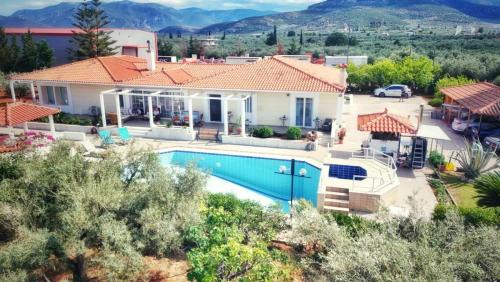 Astros Apartamento | Elia Apartment